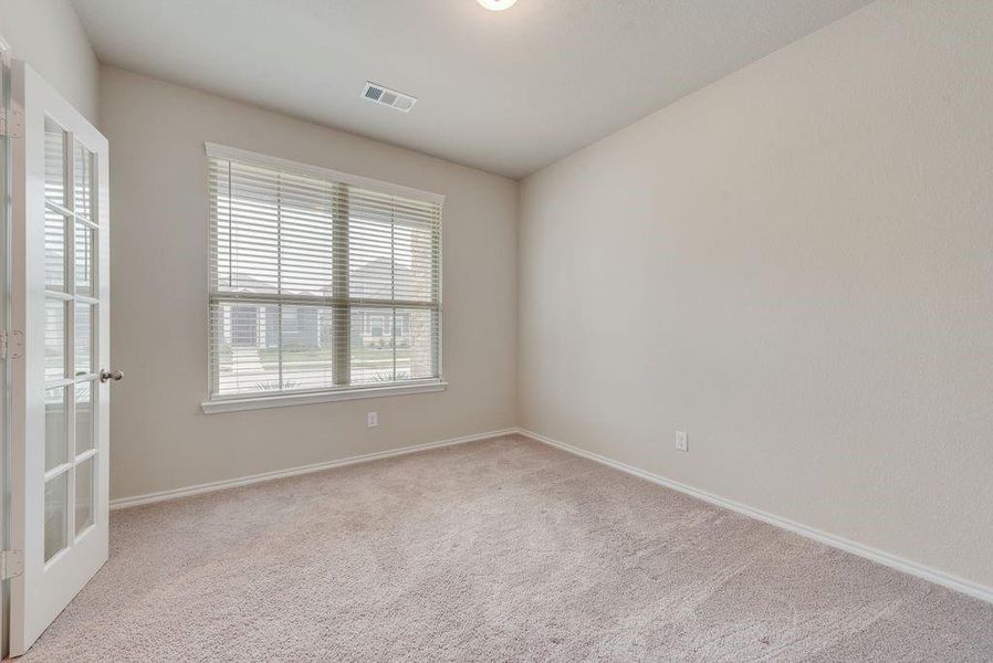 Spacious, unfurnished interior of a new home in , Fort Worth (Image 14).