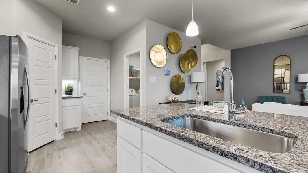 Furnished interior view inside a new home in Legado, Cleburne (Image 10).