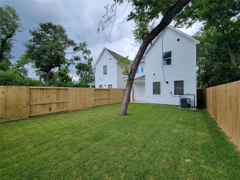 Front exterior of a new home in , Houston, TX, highlighting curb appeal (Image 26).
