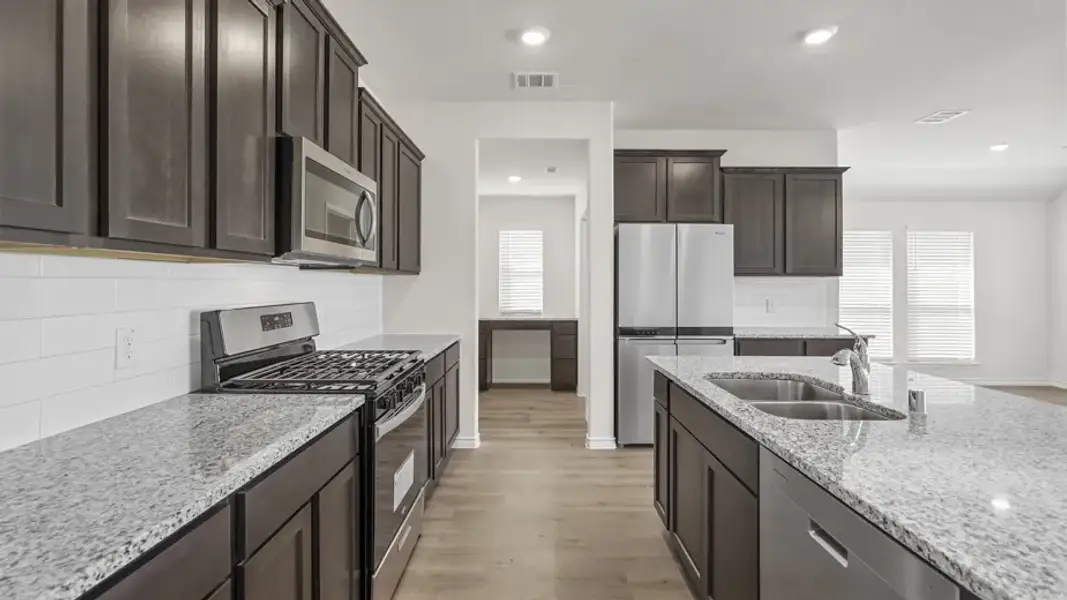 Furnished interior view inside a new home in Elevon, Lavon (Image 6).