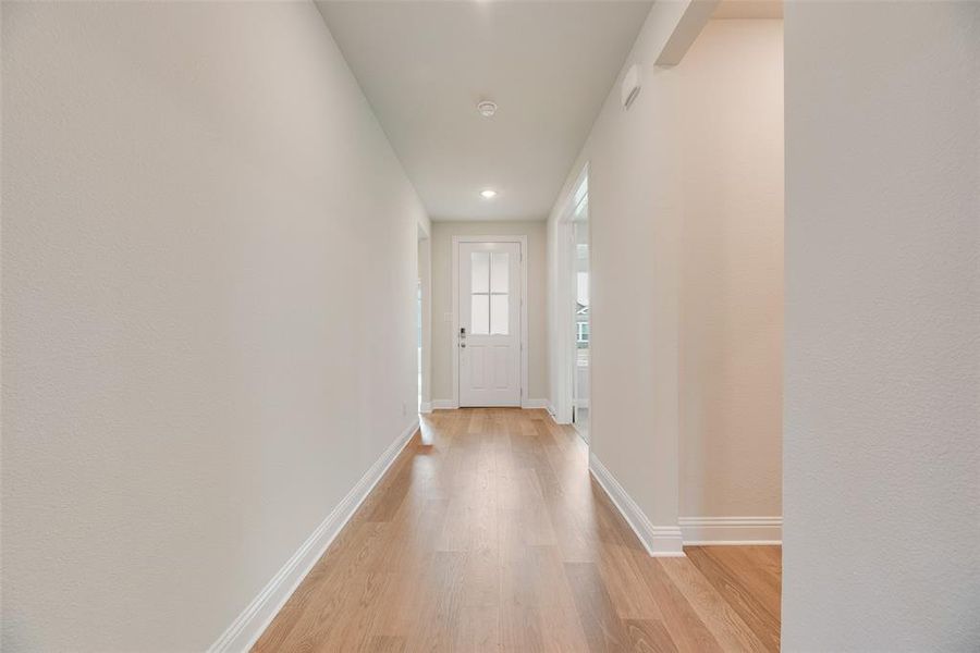 Spacious, unfurnished interior of a new home in Creekside of Crowley, Crowley (Image 22).