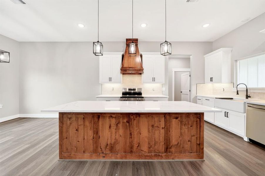 Furnished interior view inside a new home in , Edgewood (Image 30).