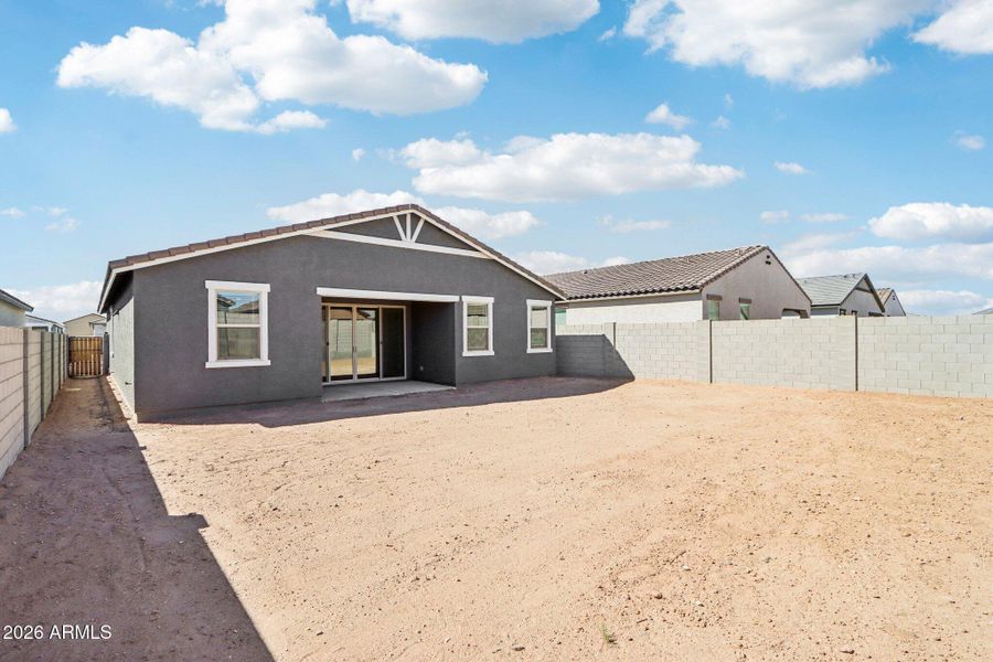 30-web-or-mls-W Bowker St-S2703-030