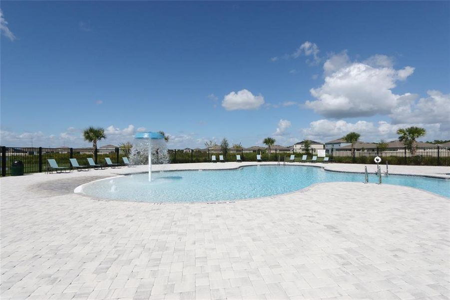 Community amenities in Lake Deer Estates, Poinciana (Image 23).