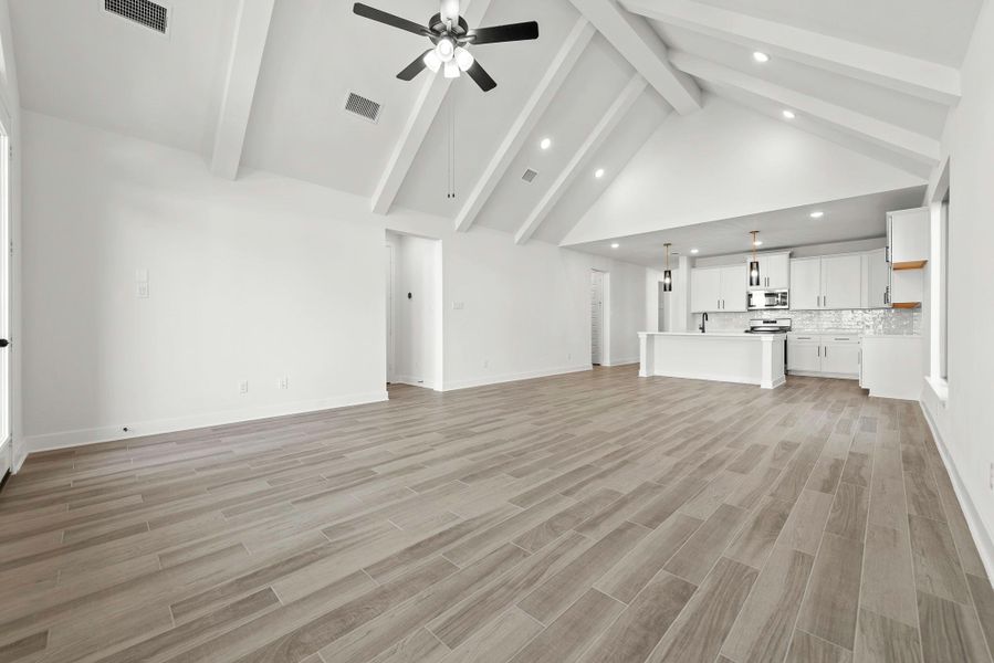 Representative image. Features, specifications, selections and colors may vary. Representative image. Features, specifications, selections and colors may vary.