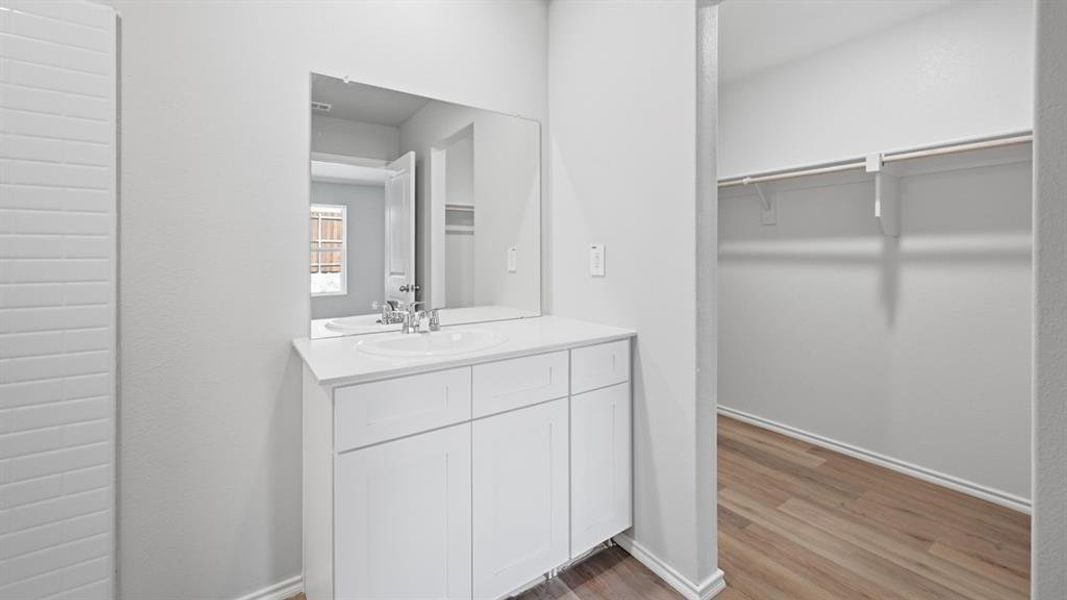 Furnished interior view inside a new home in Sunnycreek, Crowley (Image 12).