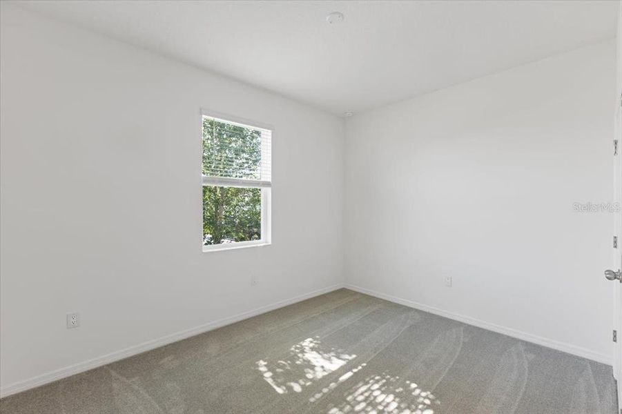 Spacious, unfurnished interior of a new home in Cypress Park Estates, Haines City (Image 12).