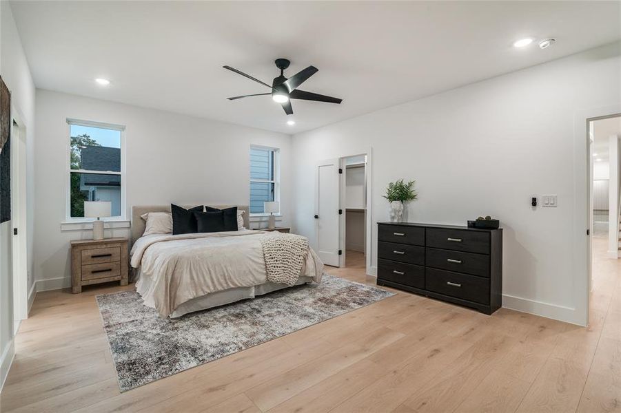 Furnished interior view inside a new home in , Dallas (Image 17).