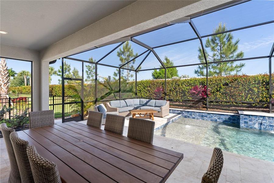 Exterior details and patio area of a home in , Bradenton (Image 24).