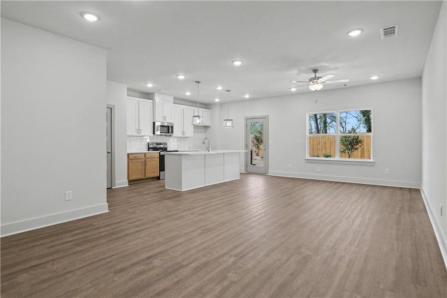 Spacious, unfurnished interior of a new home in , Norcross (Image 10).