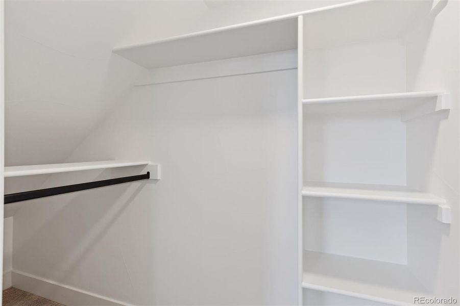 Image 17 of a home in .