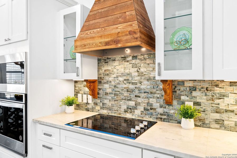 Furnished interior view inside a new home in , Corpus Christi (Image 26).