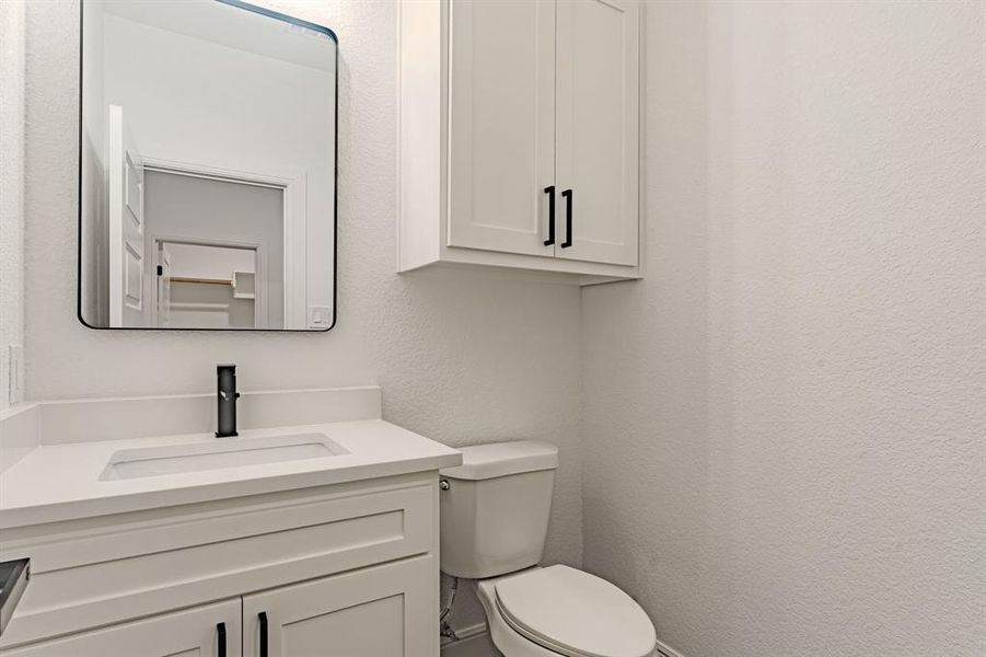 Furnished interior view inside a new home in , Granbury (Image 13).