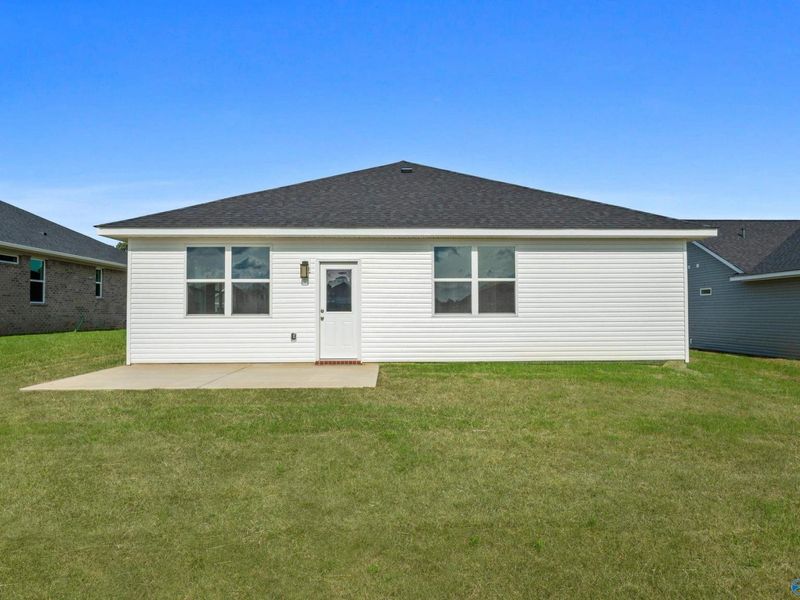 Exterior details and patio area of a home in Bailey Park, Fayetteville (Image 19).