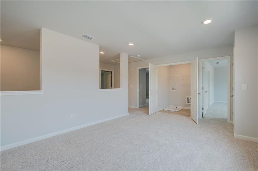 Spacious, unfurnished interior of a new home in Northcroft, Loganville (Image 22).