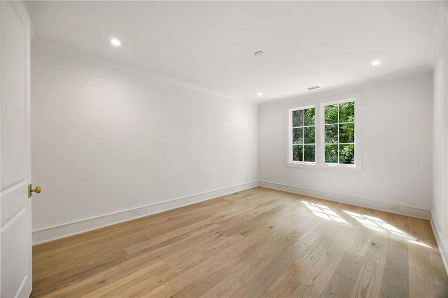 Spacious, unfurnished interior of a new home in , Atlanta (Image 56).
