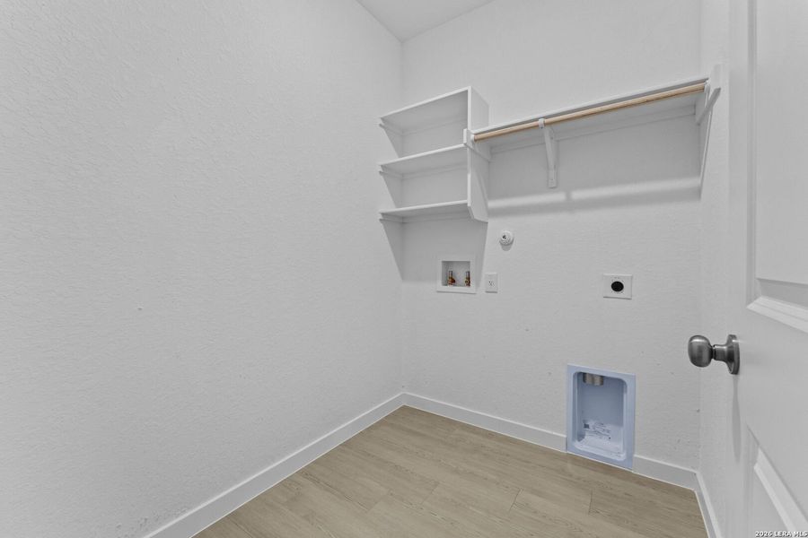 Spacious, unfurnished interior of a new home in Brookmill, San Antonio (Image 29). Spacious, unfurnished interior of a new home in Brookmill, San Antonio (Image 29).