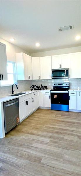 Furnished interior view inside a new home in , Lavonia (Image 5).