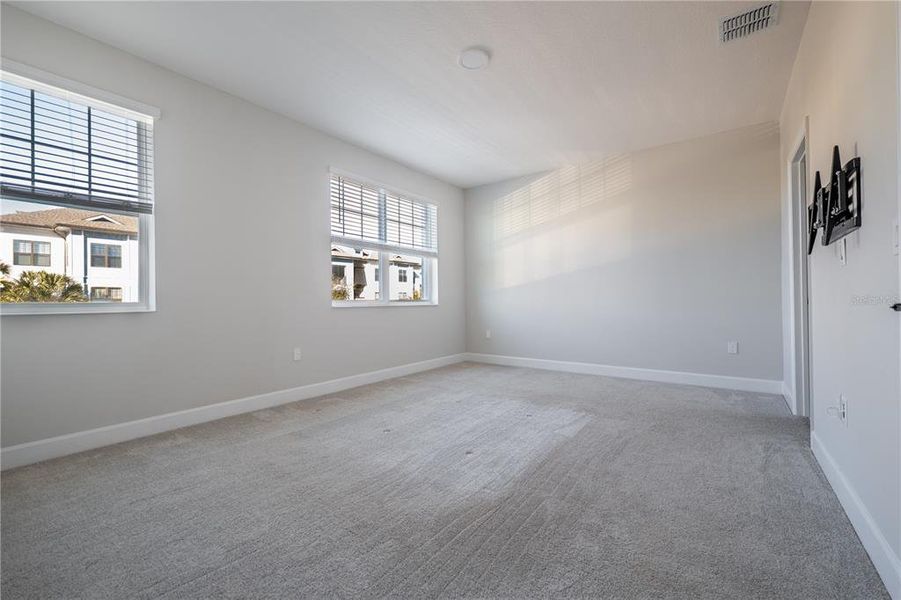 Spacious, unfurnished interior of a new home in , Winter Garden (Image 19). Spacious, unfurnished interior of a new home in , Winter Garden (Image 19).