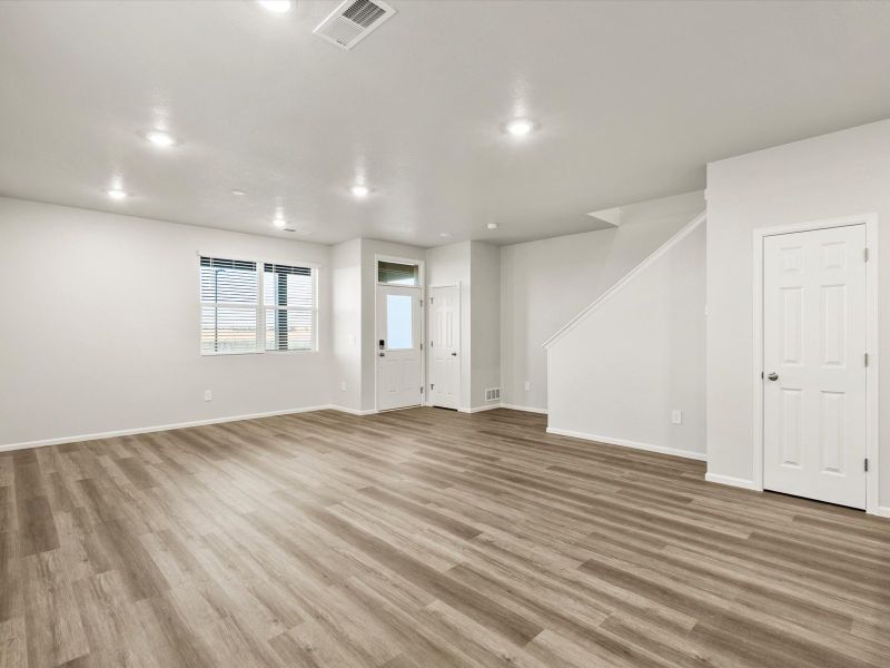 Spacious, unfurnished interior of a new home in Horizon Uptown: The Meadow Collection, Aurora (Image 10). Spacious, unfurnished interior of a new home in Horizon Uptown: The Meadow Collection, Aurora (Image 10).