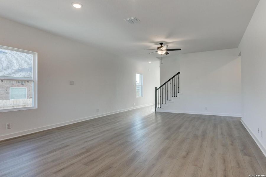 Spacious, unfurnished interior of a new home in Arcadia Ridge, San Antonio (Image 20).
