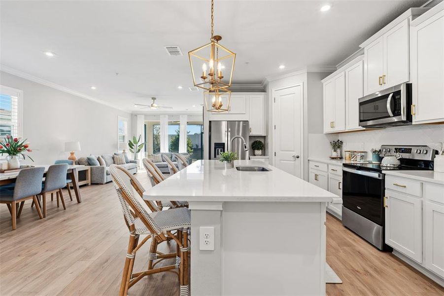 Furnished interior view inside a new home in , Venice (Image 12).