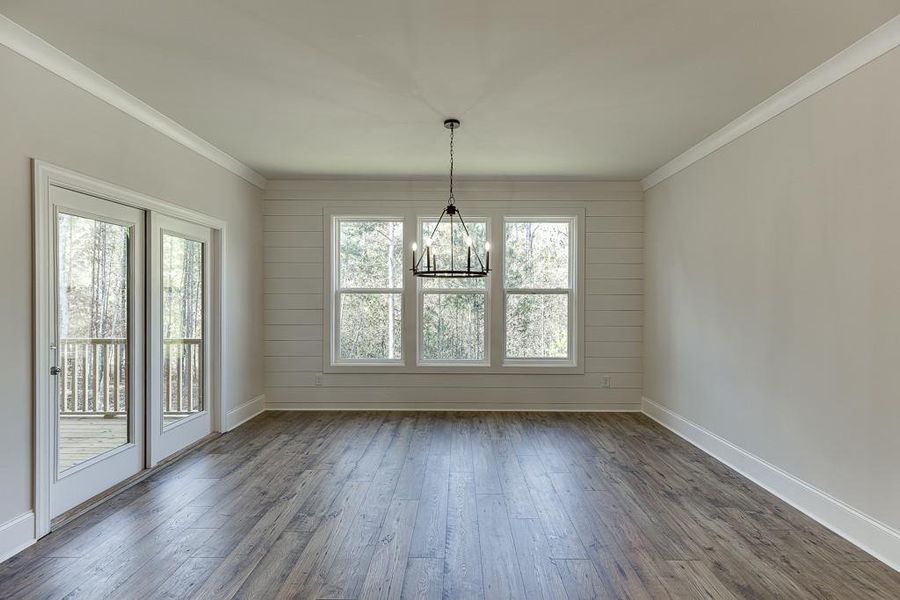 Spacious, unfurnished interior of a new home in , Bishop (Image 34).