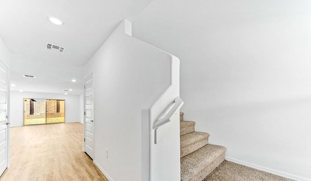 Spacious, unfurnished interior of a new home in Blackhawk, Tucson (Image 13).