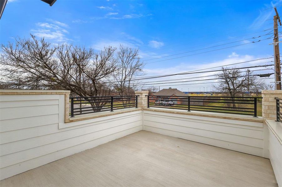 Exterior details and patio area of a home in , Kaufman (Image 21).