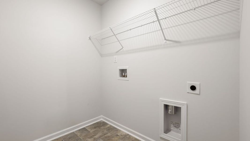 Spacious, unfurnished interior of a new home in Palmetto Valley, Anderson (Image 35).