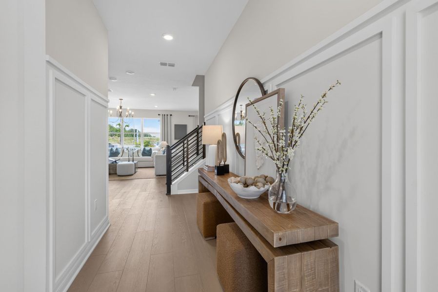 Representative furnished interior of a home built from the Imperial by Pulte Homes in Lakehaven Estates, Clermont (Image 11).