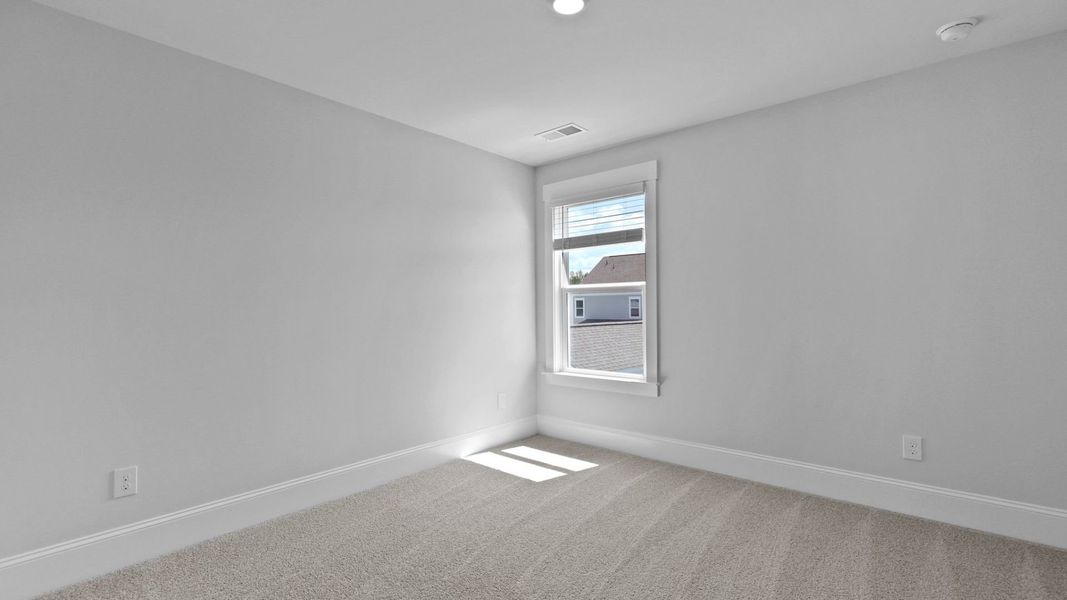 Spacious, unfurnished interior of a new home in Rivers Reach, Yemassee (Image 21).