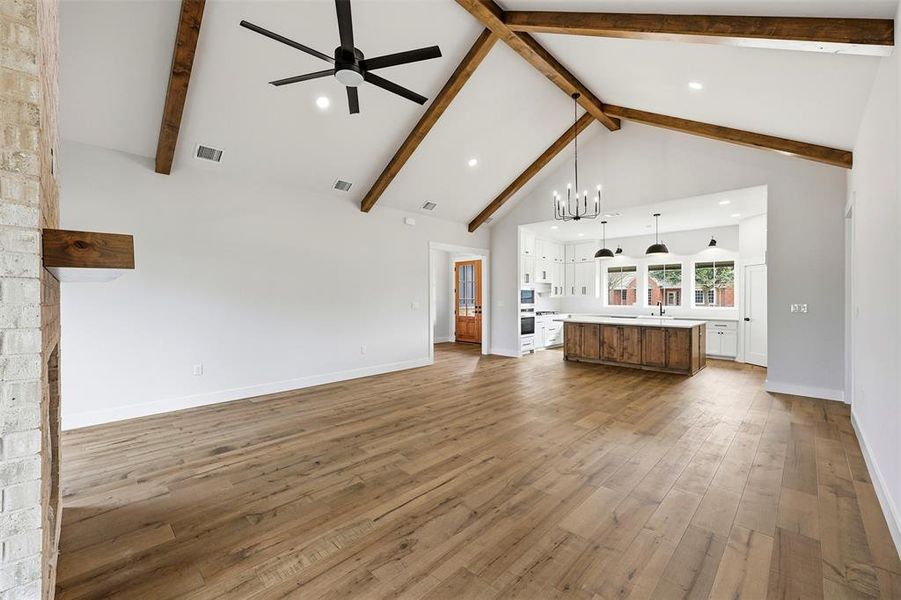 Spacious, unfurnished interior of a new home in , Grandview (Image 28). Spacious, unfurnished interior of a new home in , Grandview (Image 28).