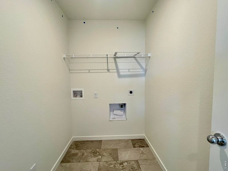 Spacious, unfurnished interior of a new home in Union Colony West, Greeley (Image 13).