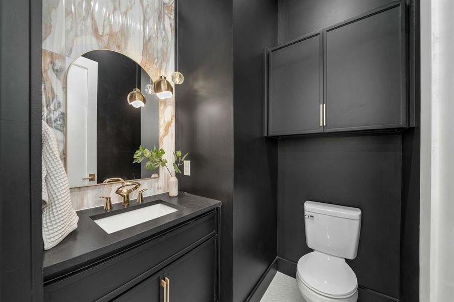 Furnished interior view inside a new home in , Dallas (Image 14).