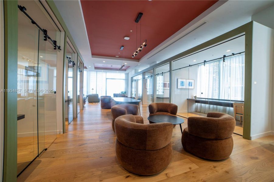 Community amenities in , Miami (Image 25).