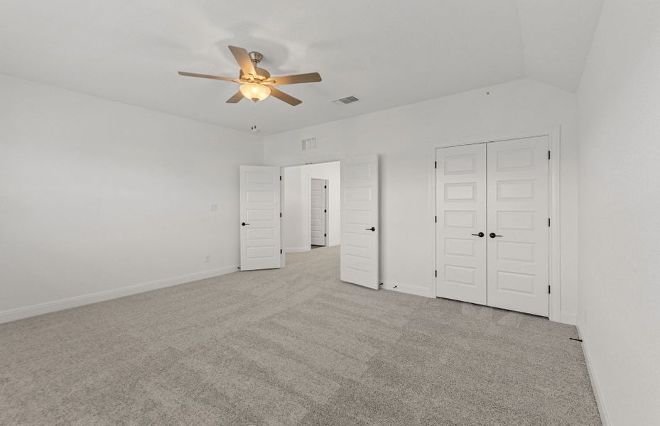 Spacious, unfurnished interior of a new home in Santa Rita Ranch, Liberty Hill (Image 21). Spacious, unfurnished interior of a new home in Santa Rita Ranch, Liberty Hill (Image 21).