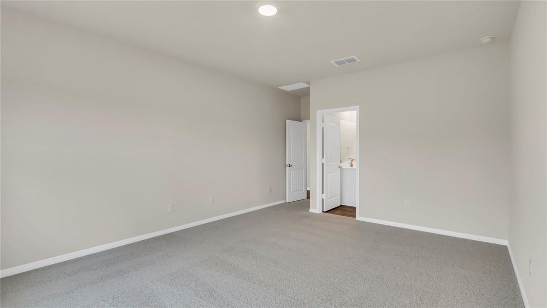 Spacious, unfurnished interior of a new home in Carillon, Manor (Image 22).