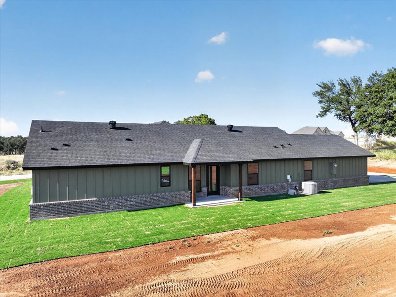 Exterior details and patio area of a home in Taylor Ranch, Springtown (Image 23).