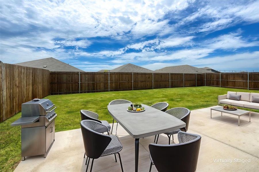 Exterior details and patio area of a home in , Crandall (Image 28).