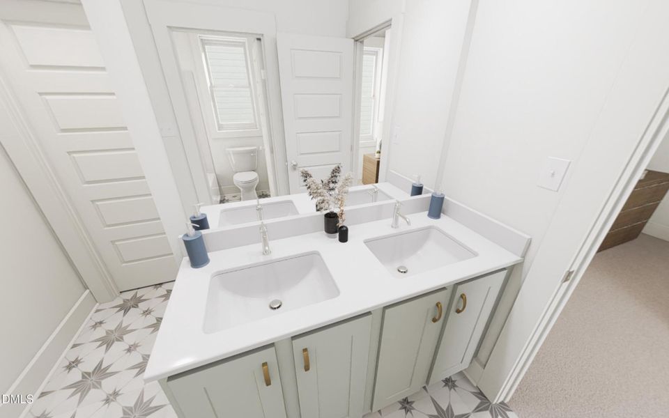 Secondary Jack & Jill Bath - Sonny & Che