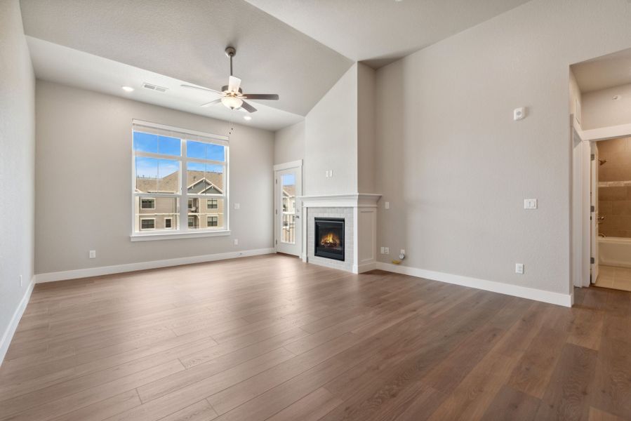 Spacious, unfurnished interior of a new home in The Lakes at Centerra, Loveland (Image 7). Spacious, unfurnished interior of a new home in The Lakes at Centerra, Loveland (Image 7).