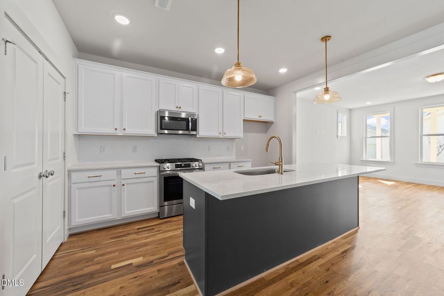 24-web-or-mls-VB4A9222