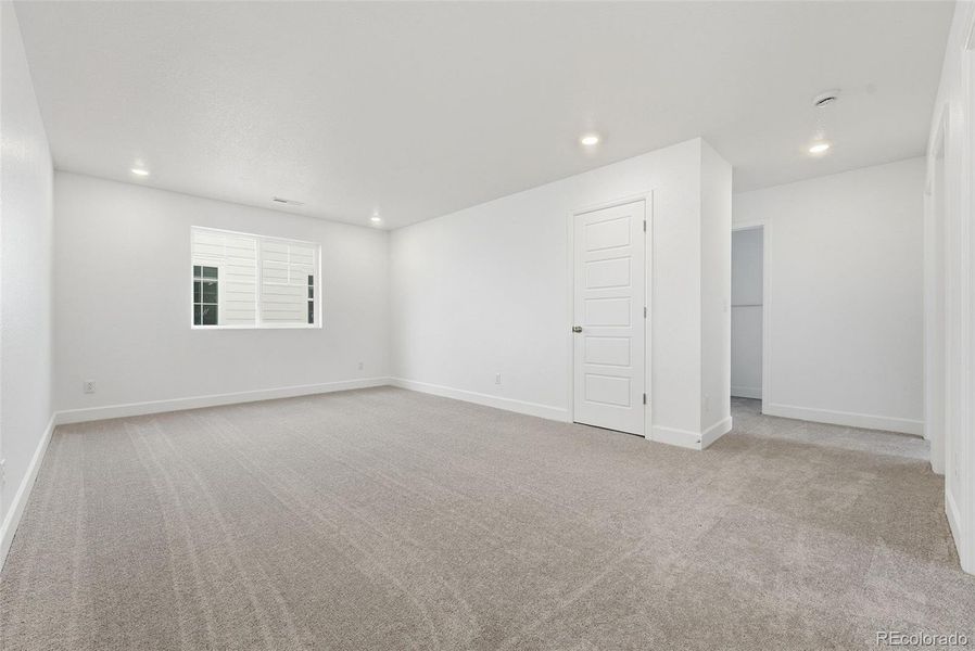 3323 N Catawba ~ Ready Now