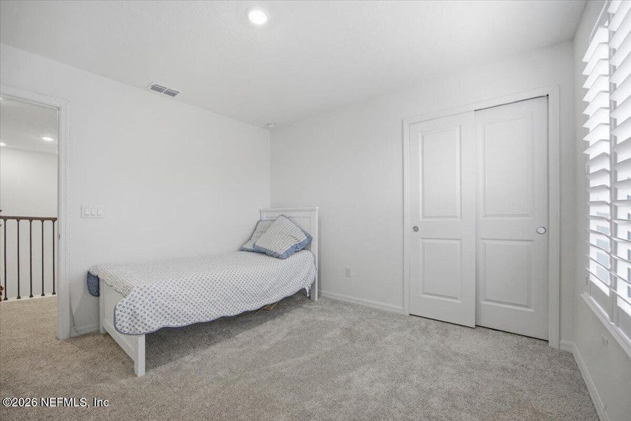 Furnished interior view inside a new home in , Middleburg (Image 14).