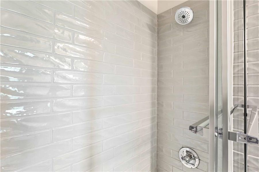 Image 84 of a home in .