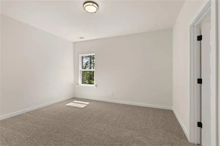 Spacious, unfurnished interior of a new home in , Flowery Branch (Image 49).