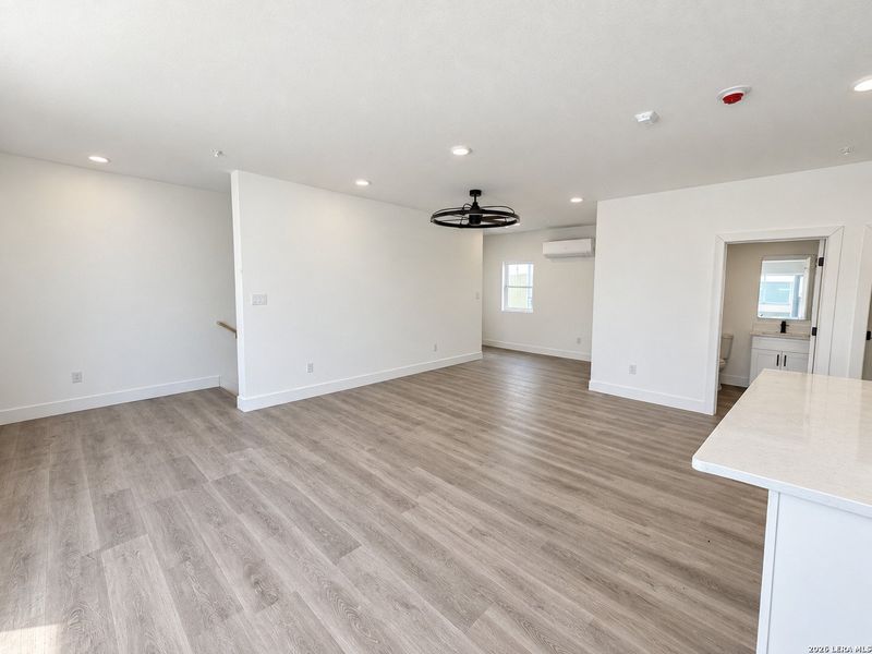 Spacious, unfurnished interior of a new home in , San Antonio (Image 12).