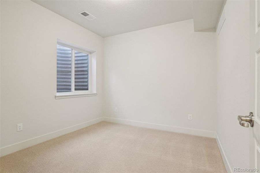 Spacious, unfurnished interior of a new home in , Denver (Image 20).