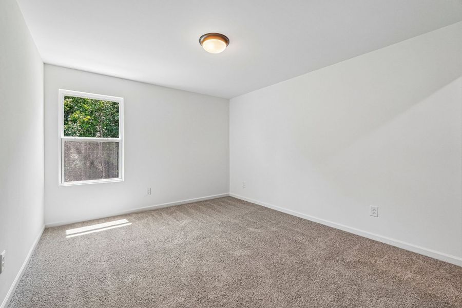 Spacious, unfurnished interior of a new home in Autumn Ridge, High Shoals (Image 29).